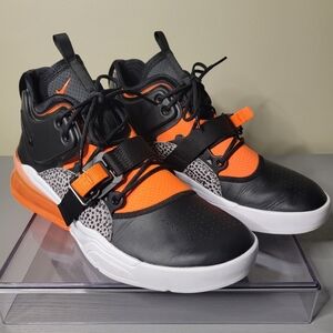 Nike Air Force 270 Safari Size 12